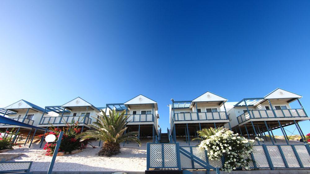 Oceanside Village Денем Экстерьер фото