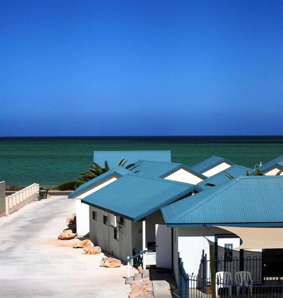 Oceanside Village Денем Экстерьер фото
